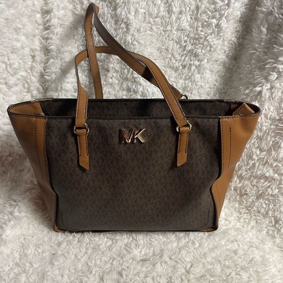 Michael Kors Brown and Tan Tote Bag with Structured Design - Picture 6 of 15